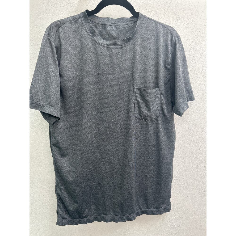Vuori Tradewind Performance Mens Pocket Tee Athletic T Shirt Heathered Gray Med
